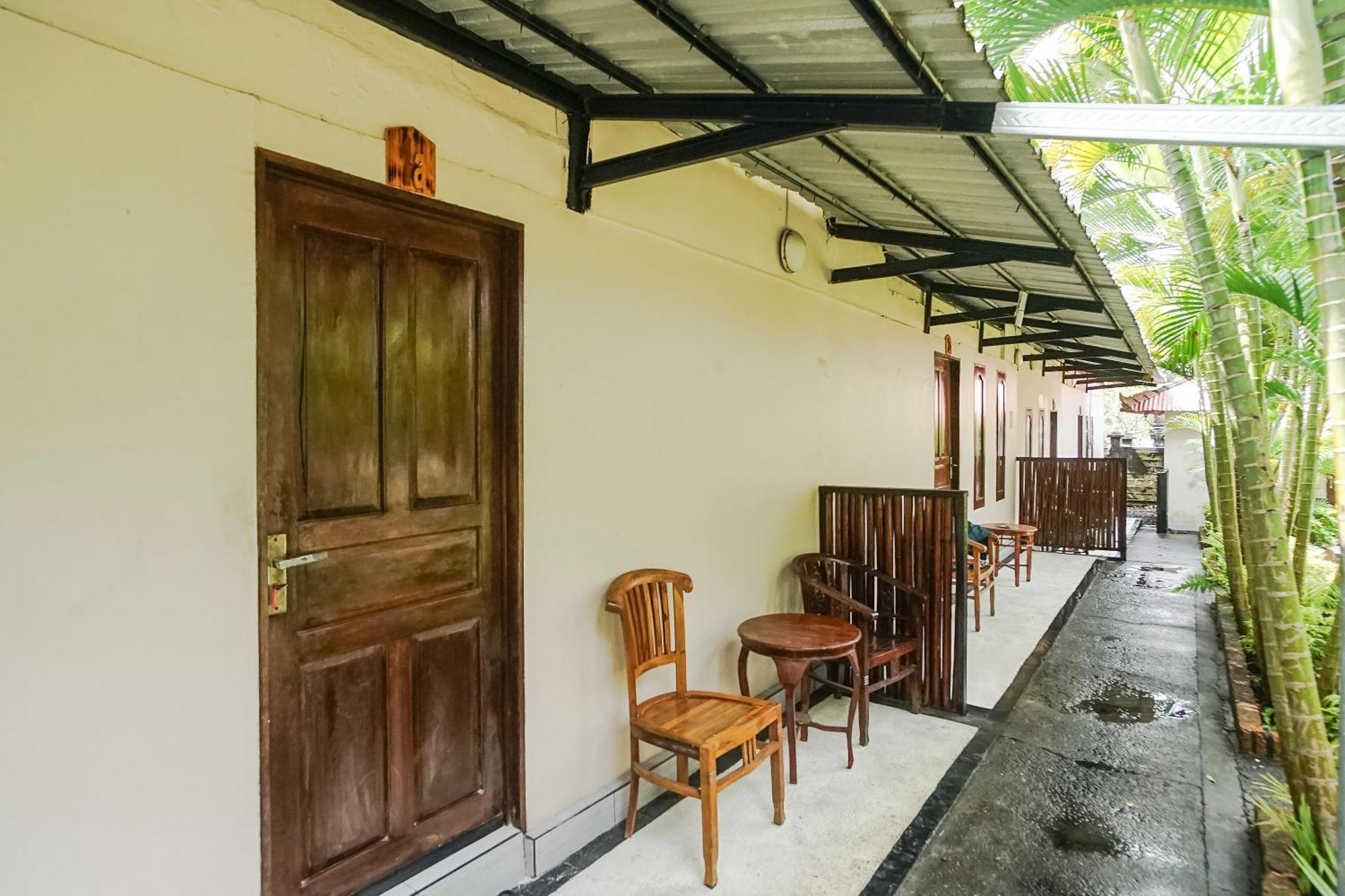 Kampung 168 Hotel Jimbaran Exterior foto