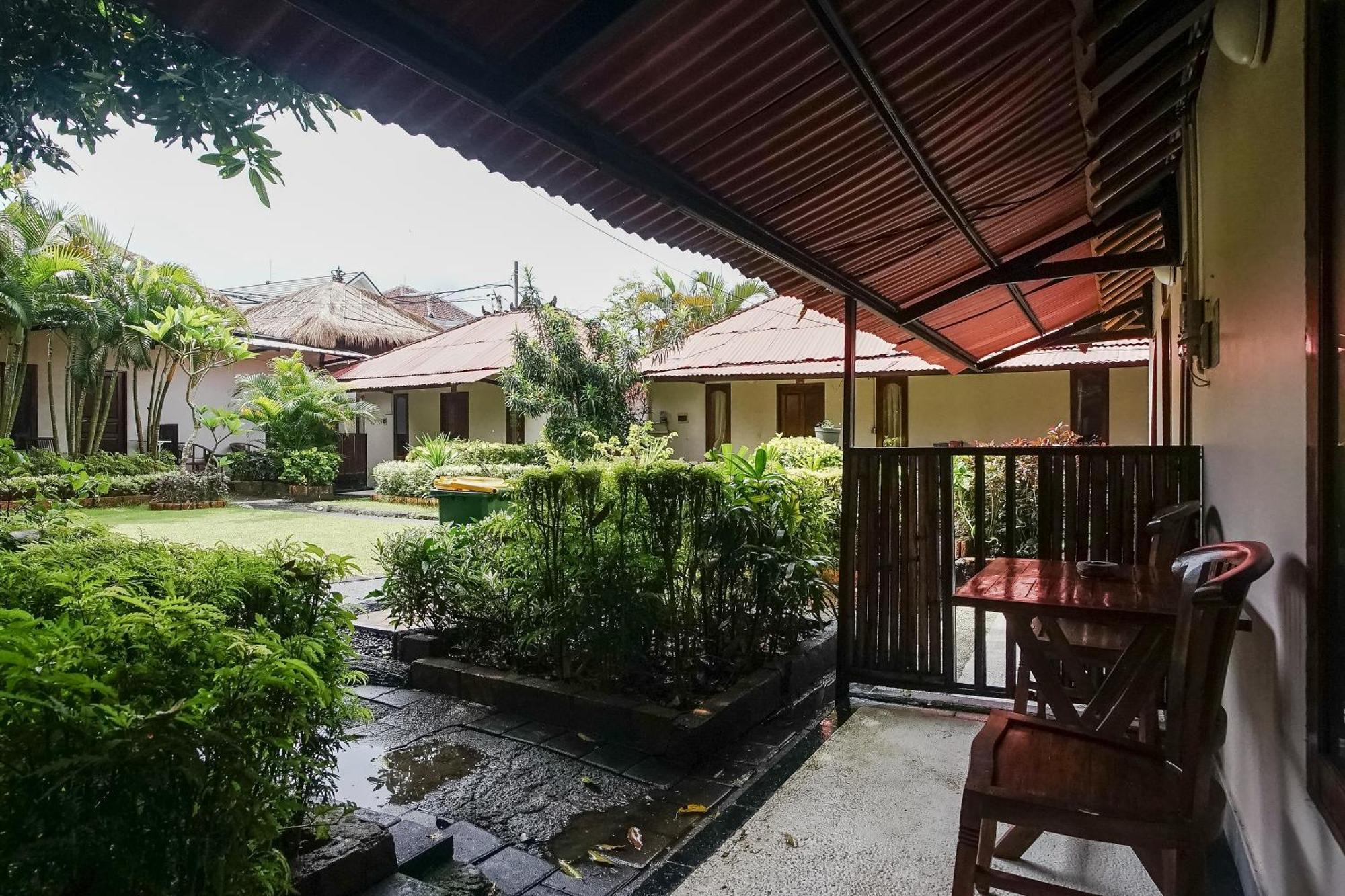 Kampung 168 Hotel Jimbaran Exterior foto